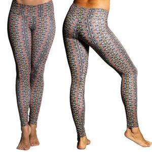 ONZIE Balinese Print High Waisted Legging Sz M/L
